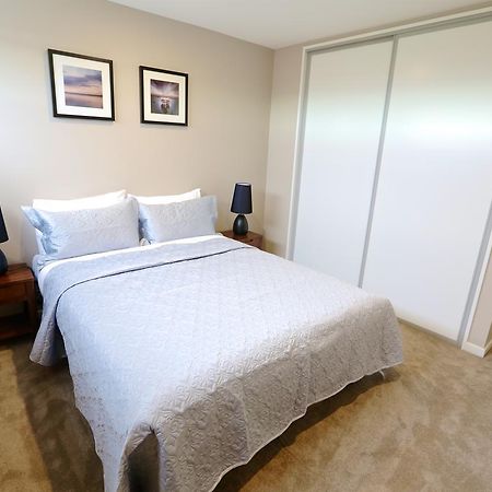 Golden Sun Apartment -Two Bedrooms, Three Bedrooms Christchurch Luaran gambar